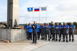 Генеральный директор "Газпром энергохолдинга" Денис Федоров на площадке строительства Южно-Якутской ТЭС